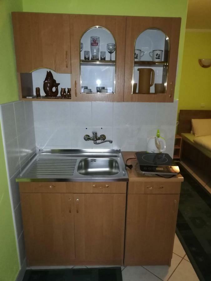 Apartman Pri Zamocku Bešeňová Zewnętrze zdjęcie